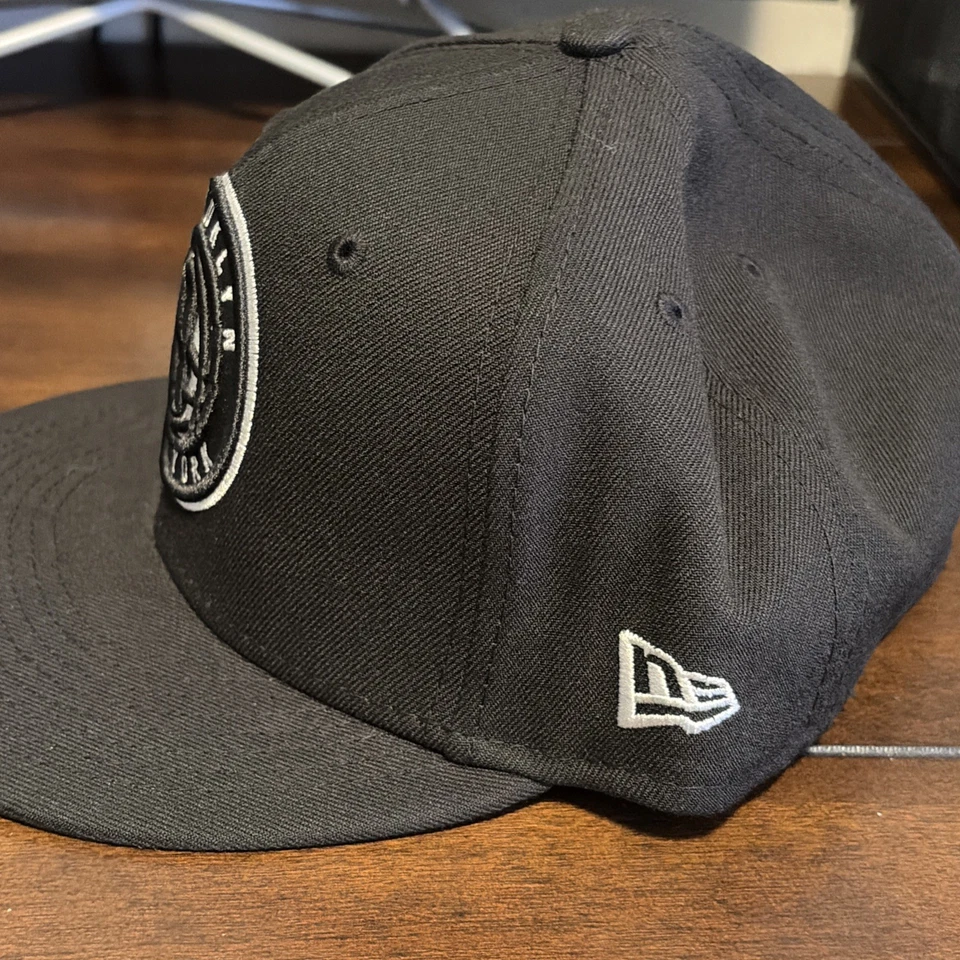 Gorra ajustada Nets New Era Greetings From Brooklyn 59FIFTY talla 7 3/4 nueva con etiquetas Foto 4 de 4