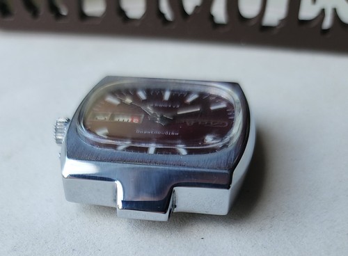 Vintage watch SLAVA. Tank. Red dial. Automatic. Cal. 2427. Soviet. MADE IN USSR. - Picture 6 of 22