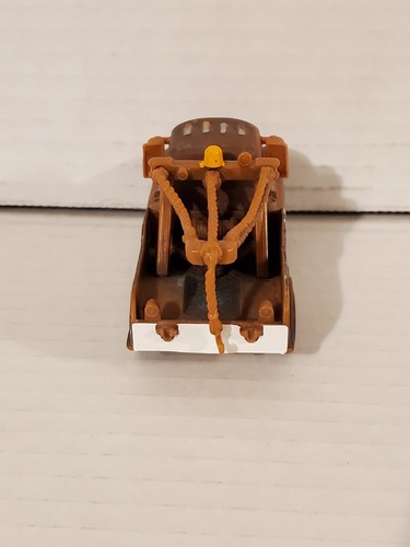 Mattel Disney Pixar Cars 2 Race Team Die Cast TOW MATER Tow Truck - Picture 4 of 7