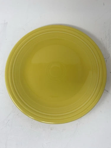 DINNER PLATE sunflower yellow FIESTAWARE 10.5" Great Condition