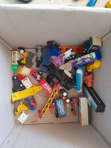 Konvolut alte Autos Majorette und mehr Ersatzteile Trucks Zubehör Viele Teile - Bild 10 von 13
