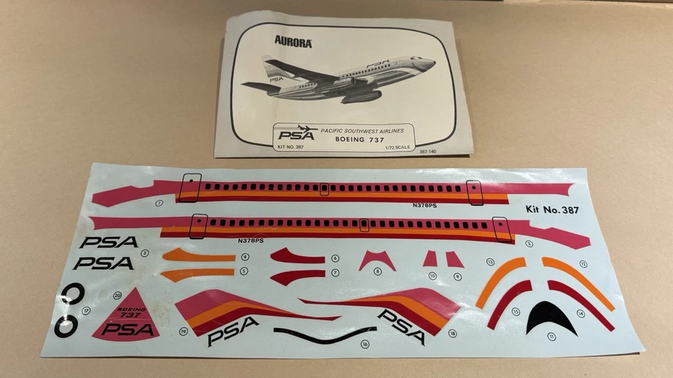 Aurora Models 1/72 PSA Boeing 737 Model Kit - Image 3 of 3