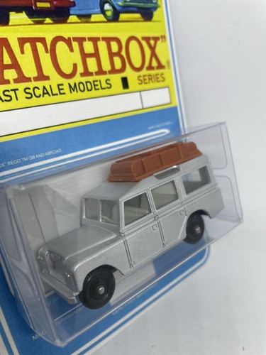 Vintage Lesney Matchbox 12 Custom Land Rover Silver Regular Wheels Blister Pack. - Picture 2 of 5