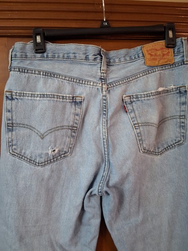 LEVIS 550 * Men's Relaxed Distressed Ripped Faded Denim Jeans Measured 36x32 
