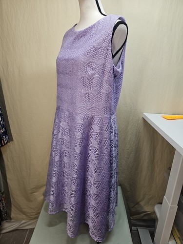Danny and Nicole Sleeveless Dress Size 18 Lavender Lace Easter Spring - Picture 2 of 4