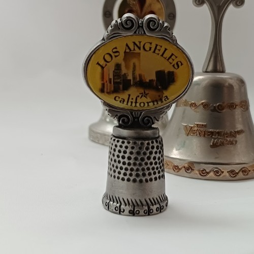 Juego de 3 recuerdos de metal coleccionables Florencia, campana de Macao dedal de Los Ángeles - Imagen 5 de 5