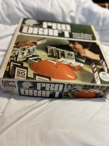 Pro Draft Football 1974 Board Game w/ 44 Player Cards - 70s Parker Brothers (NS) - Picture 7 of 8