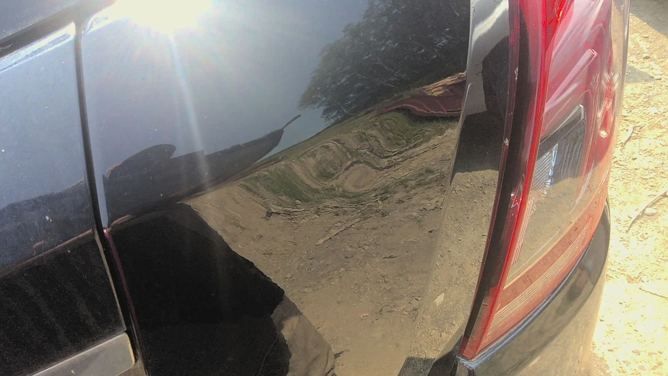 22 BUICK ENCORE Trunk/Lid Bent Dent Anthracitemdp Foto 2 de 4