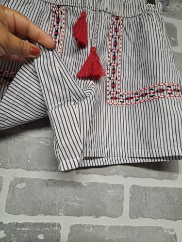 Vineyard Vines seersucker girls shorts Tassel Drawnstring Size Medium - Picture 5 of 11