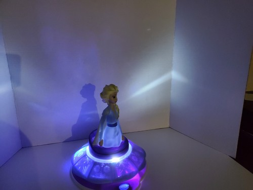 FROZEN 2 LIGHT AND SOUND ROOM GLO - Bild 6 von 8