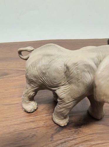 Elephant Wild Safari African Animal Figure Safari Ltd 2003 Toy Figurine - Picture 3 of 11
