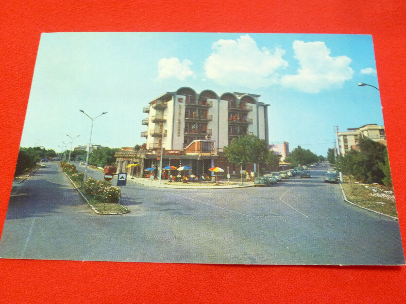 Foto 1 di 1