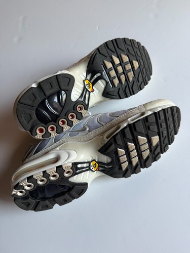 Nike Air Max Plus OG White/Sail Sneakers - FN7813-001 - Men's US 10 - Picture 4 of 6