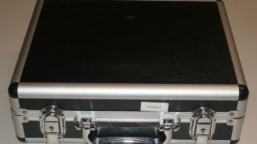 NEWAY CK700HOX ISP VECTOR-SCOPE FIELD VIDEO HD MONITOR WITH POWER SUPPLY - Picture 3 of 6