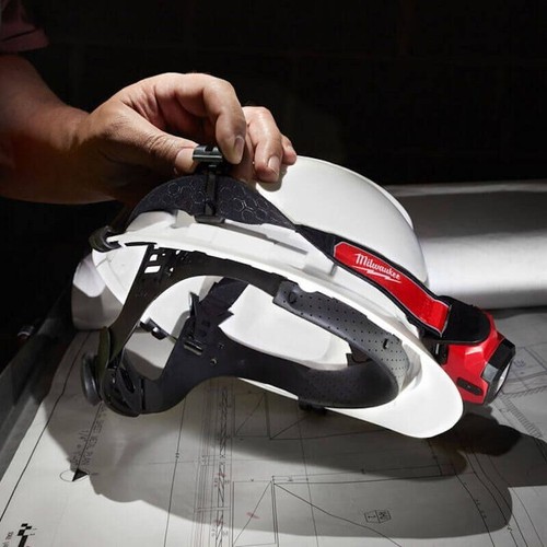 NUOVO Milwaukee TRUEVIEW HL2-LED + Batts faro sottile alcalino 4933471286 originale - Foto 4 di 8