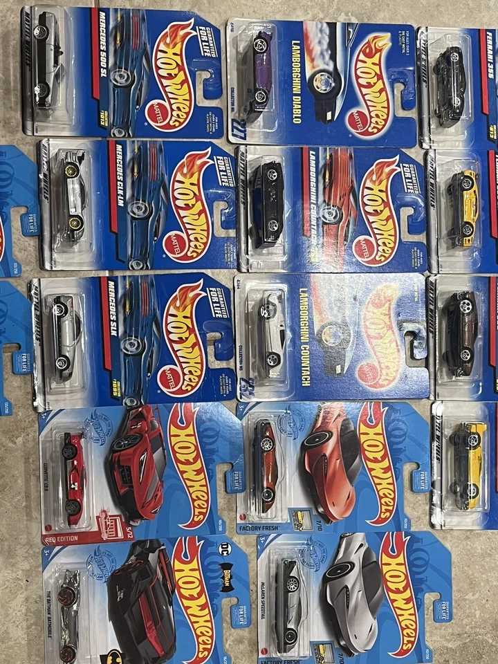 Hot Wheels Collection 16 Cars Ferrari, Lamborghini Etc - Image 3 of 4
