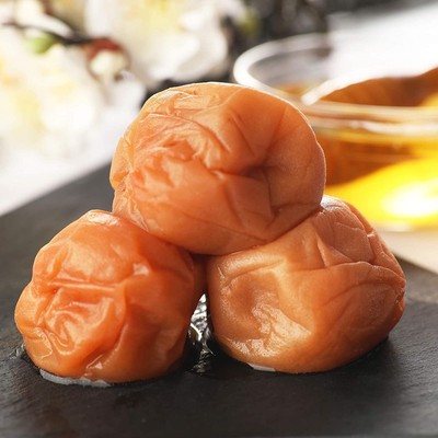 Large Fully Ripe Nanko Pickled Plums Honey Umeboshi Reduced Salt 3 Percent 2kg