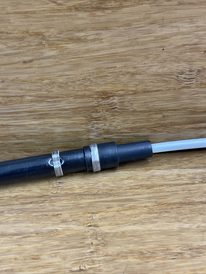 Cable de freno de estacionamiento OEM 2014 Volkswagen Jetta 2,0 L 2,5 L 1 km-609-721-C Foto 3 de 4