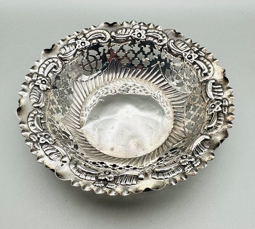 Antique 1897 William Devenport Round Silver Bon Bon Dish