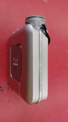 Nikon COOLPIX SQ Digital Compact Camera Square Silver Works well w/ Battery - Picture 8 of 19