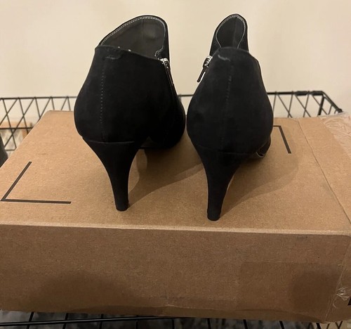 a.n.a.  CHARLIE Shooties/Booties  High Heels Pumps Black Sz 9.5 W/ Original Box - Picture 3 of 7