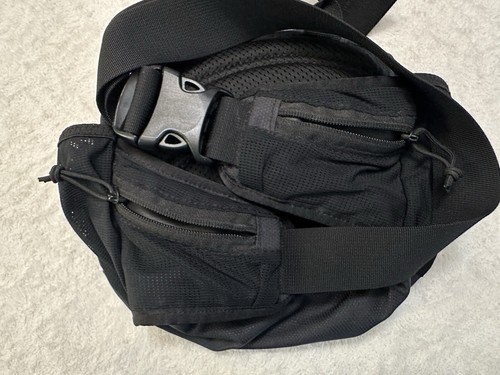 2000s Y2K 2013 REI Hiking Waist Fanny Hip Shoulder Day Pack Hike Bag Barely Used - Picture 8 of 11