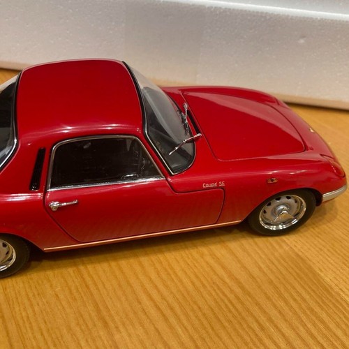 AUTOart Millennium 1/18 Lotus Elan Coupe S/E Series 3 Red 75351 - Picture 4 of 11