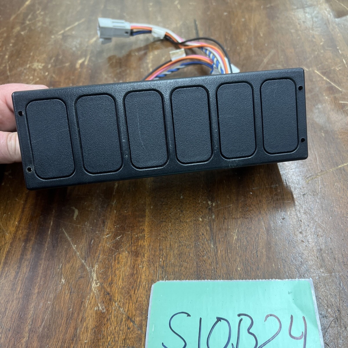 No.183 STAY RV 3.5号 6本 Freightliner E/A Height Suspension MSF Rocker Switch - P/N