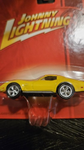 Johnny Lightning 1975 Chevy Corvette. 2010 - Imagen 2 de 4