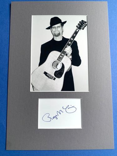 ROGER McGUINN "The Byrds" signed Briefkarte/Passepartout 20x30 Autogramm - Picture 1 of 2