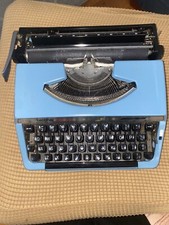 BlueBrothers Charger 11 Typewriter (Functional and all works) thumbnail