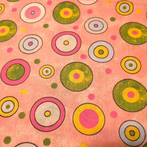 Retro Mod Target Rosa Amarillo Verde Círculos Tela Polialgodón 58" Por Yarda - Imagen 2 de 6