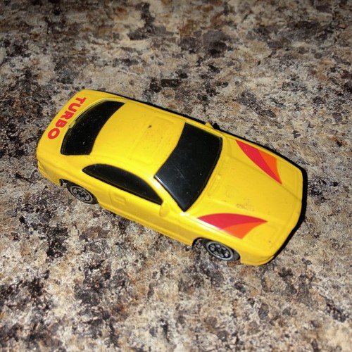 Vintage Road Champs 1992 Metal/Plastic Yellow 2-Door BMW Car Pre-Owned RARE - Picture 4 of 5