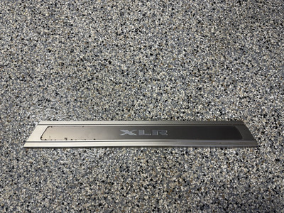 CADILLAC XLR 04-09 OEM RIGHT PASSENGER DOOR STEP SCUFF COVER PANEL