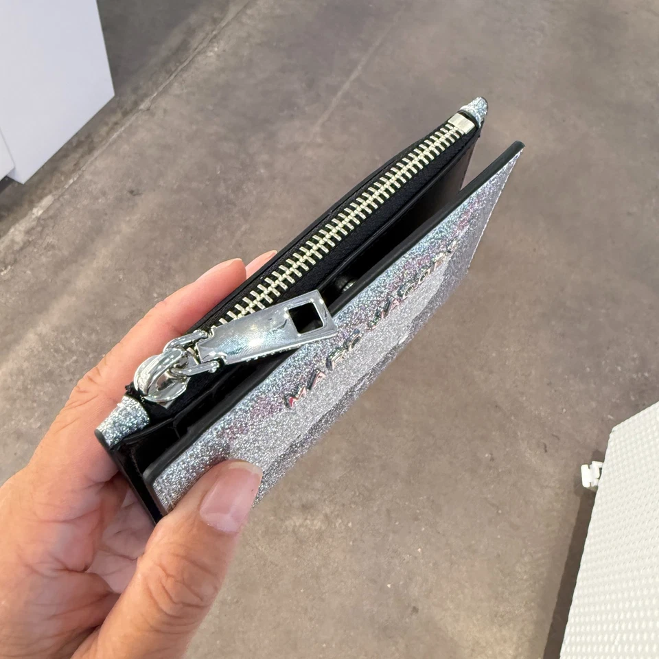 Marc Jacobs 4R4SMP030S02 Slim Bifold Wallet Silver Glitter - Image 2 of 4