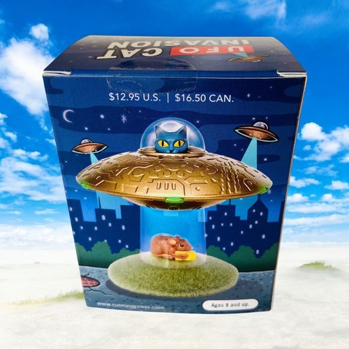 Neu im Karton Running Press UFO Katze Invasion Desktop Katzen Maus Leuchtspielzeug Geschenk RP MINIS - Bild 7 von 7