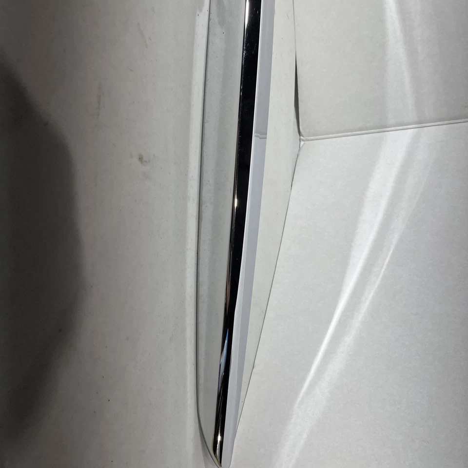 07-13 Infiniti G35 G37 Moldura Trasera Cromada Maletero Sin Cámara 84810 JK600 Foto 3 de 4