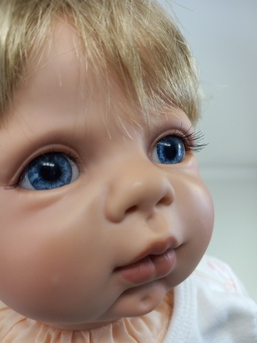 Large V.E. Turner Baby Doll Signed Weighted Floppy Head Outfits No Box Vtg 20" - Picture 17 of 22