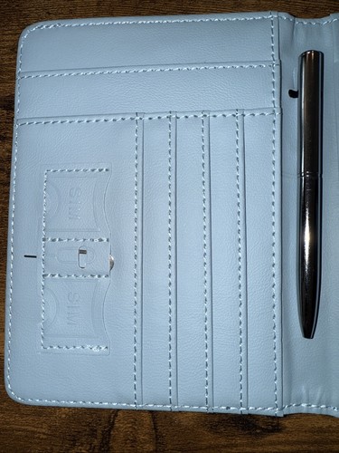 GOAUS Blau Reisepassetui Geldfach und AirTag Kartenfach RFID Geldbörse Stift - Bild 6 von 8