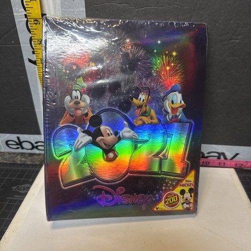 2021 Disney World Photo Album holds 200 4”x6” Photos NEW SEALED