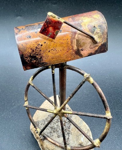 1982 Kurt Young Copper Brutalist Sculpture Stone Rustic Mailbox Wagon Wheel 4" - Picture 2 of 9