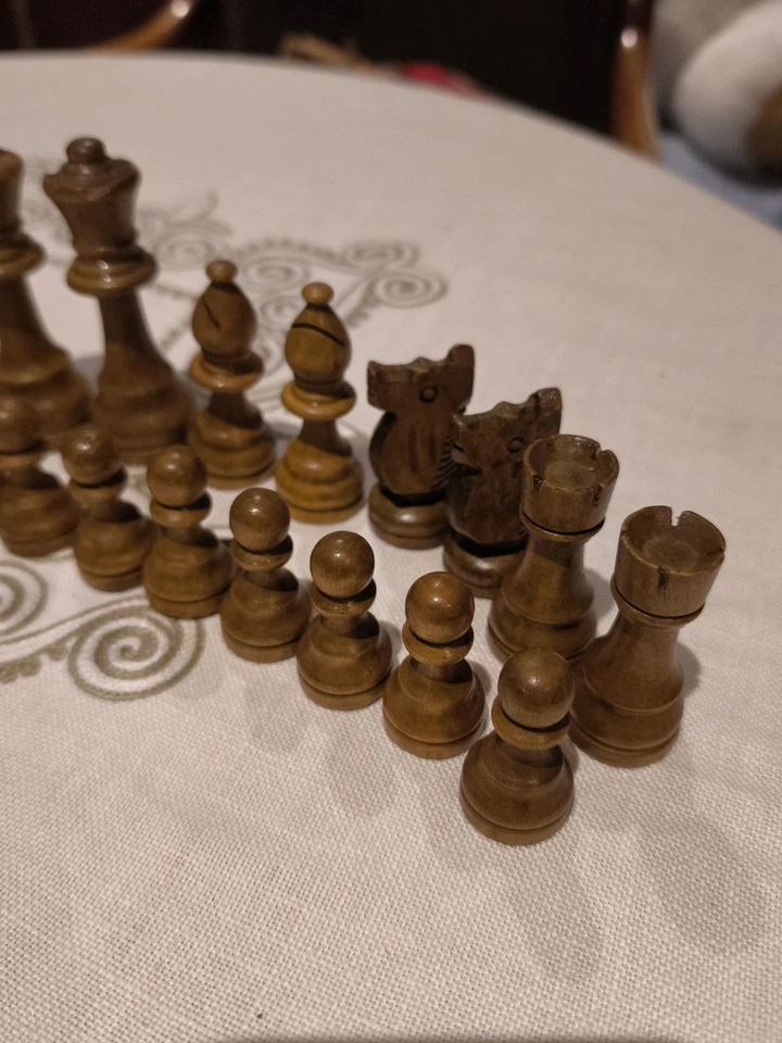 Ancien Pions de Jeu d'Echec en bois buis Complet - Photo 3/4