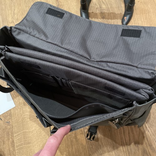 Tumi 506pw Laptop Briefcase Messenger Bag Leather & Ballistic Nylon - Zdjęcie 4 z 5