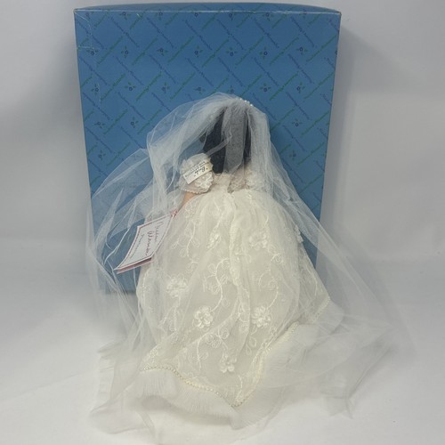 Vintage Madame Alexander 10" Bride Portrettes #1136 Brown Hair Eyes Original Box - Bild 4 von 6