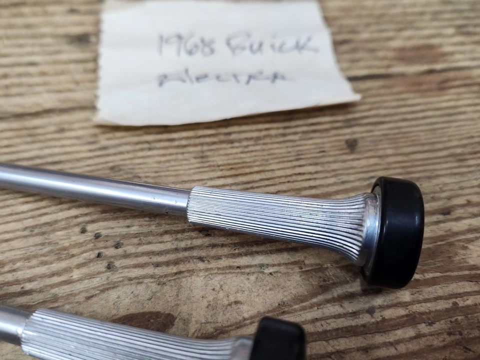 OEM GM 1968 Buick Electra Columna de dirección Señal de giro Palanca Peligro Perilla Par Foto 4 de 4