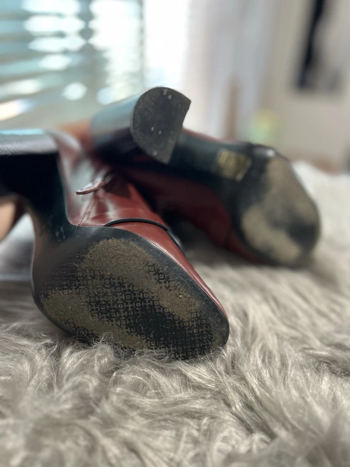 Botas de tornozelo femininas Tory Burch couro vermelho cereja borgonha, tamanho 7 - Imagem 4 de 4