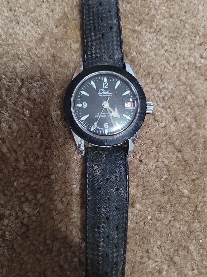 Picture 1 of 6