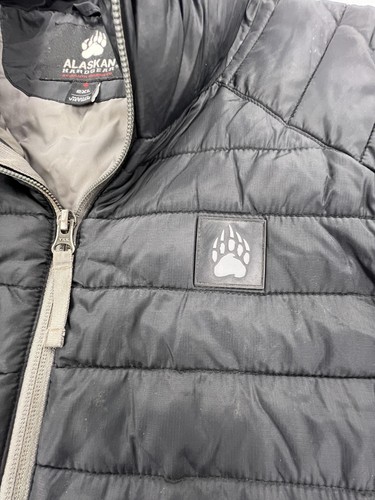 Alaskan Hardgear Vest Mens 2XL Black Gray Puffer Quilted Full Zip Warm Outdoor - Picture 4 of 15