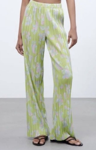 Zara Women’s Green Floral Pleated Pants Size Medium High Waist Boho Chic - Picture 2 of 22