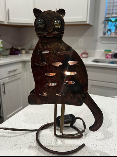 Vintage Metal Rustic Cat Lamp Weathering Metal Corten Steel